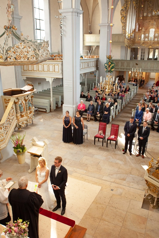 14-suenderhuse-photographie-melle-fotografin-hochzeitsfotografie-wedding-paarshooting.jpg