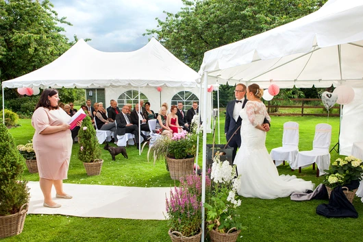 d15851-282-suenderhuse-photographie-melle-wedding.jpg