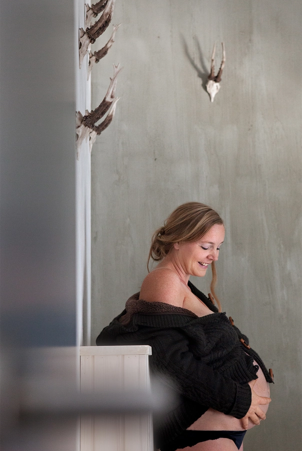 D17269-18-suenderhuse-photographie-melle-fotografin-familie-family-familienshooting-schwangerschaft-