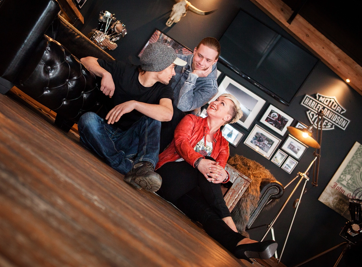 01-suenderhuse-photographie-melle-fotografin-familie-family-familienshooting-freunde-friends.jpg