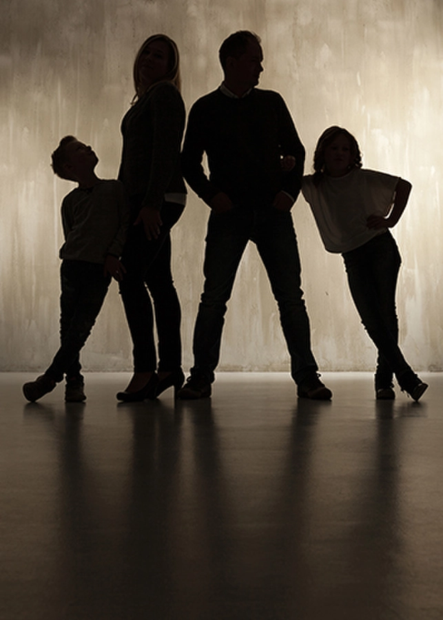 D16713-27kl-suenderhuse-photographie-melle-fotografin-familie-family-familienshooting-generationenpo